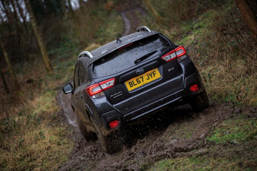  Subaru XV 2017 года  (UK) (фото 13 из 46)